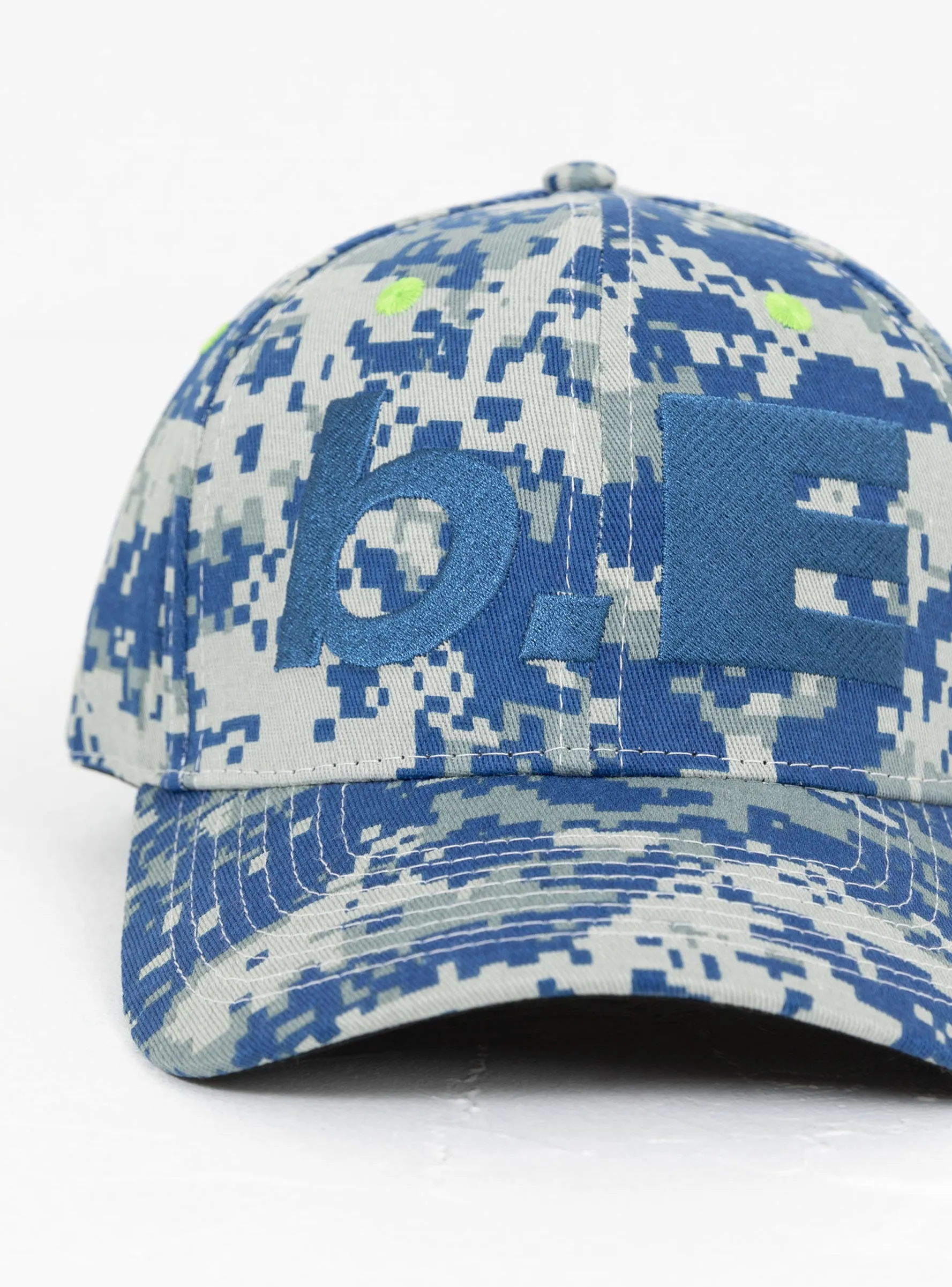 b.E Hat Blue Digicamo