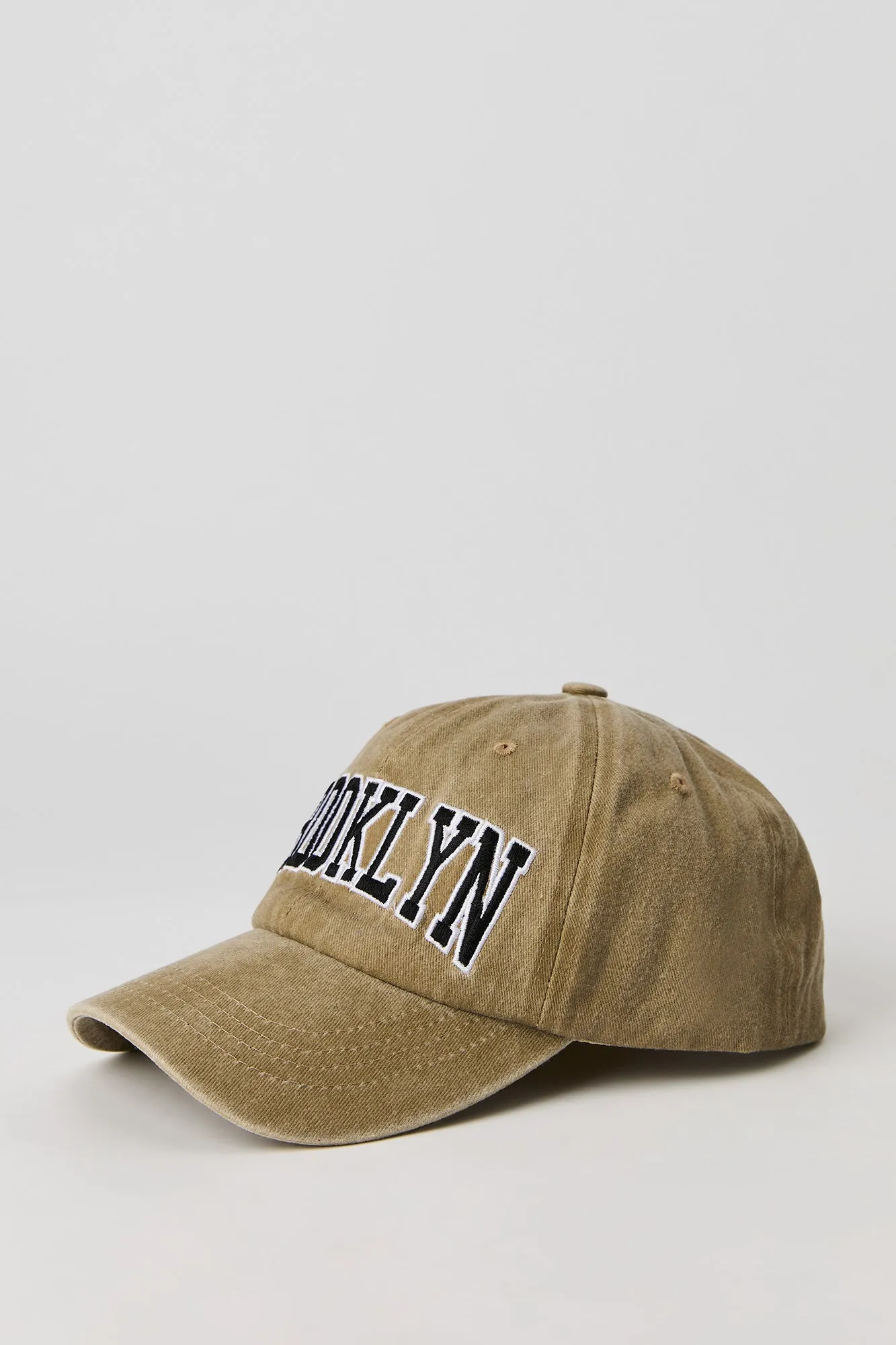 Casquette de baseball délavée avec motif brodé