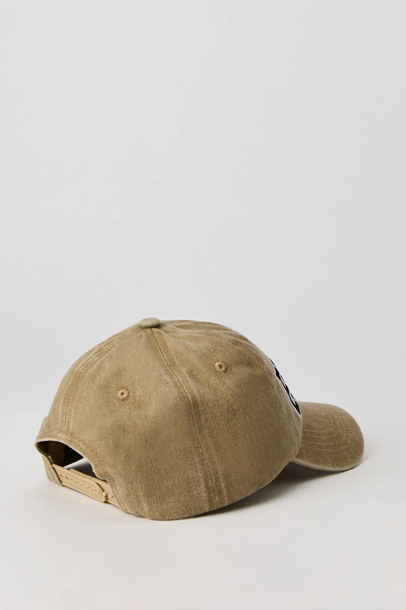 Casquette de baseball délavée avec motif brodé