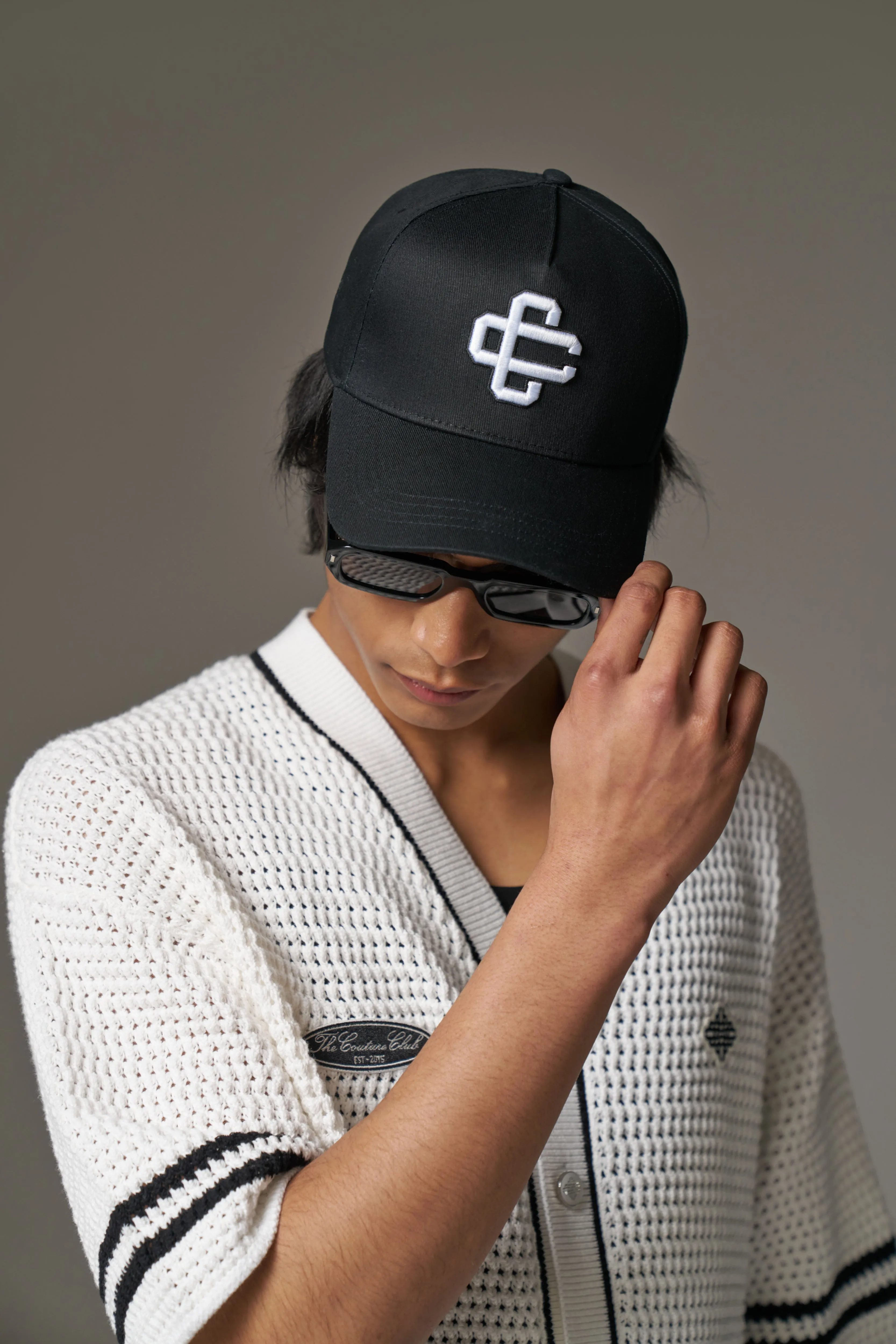EMBLEM CAP - BLACK