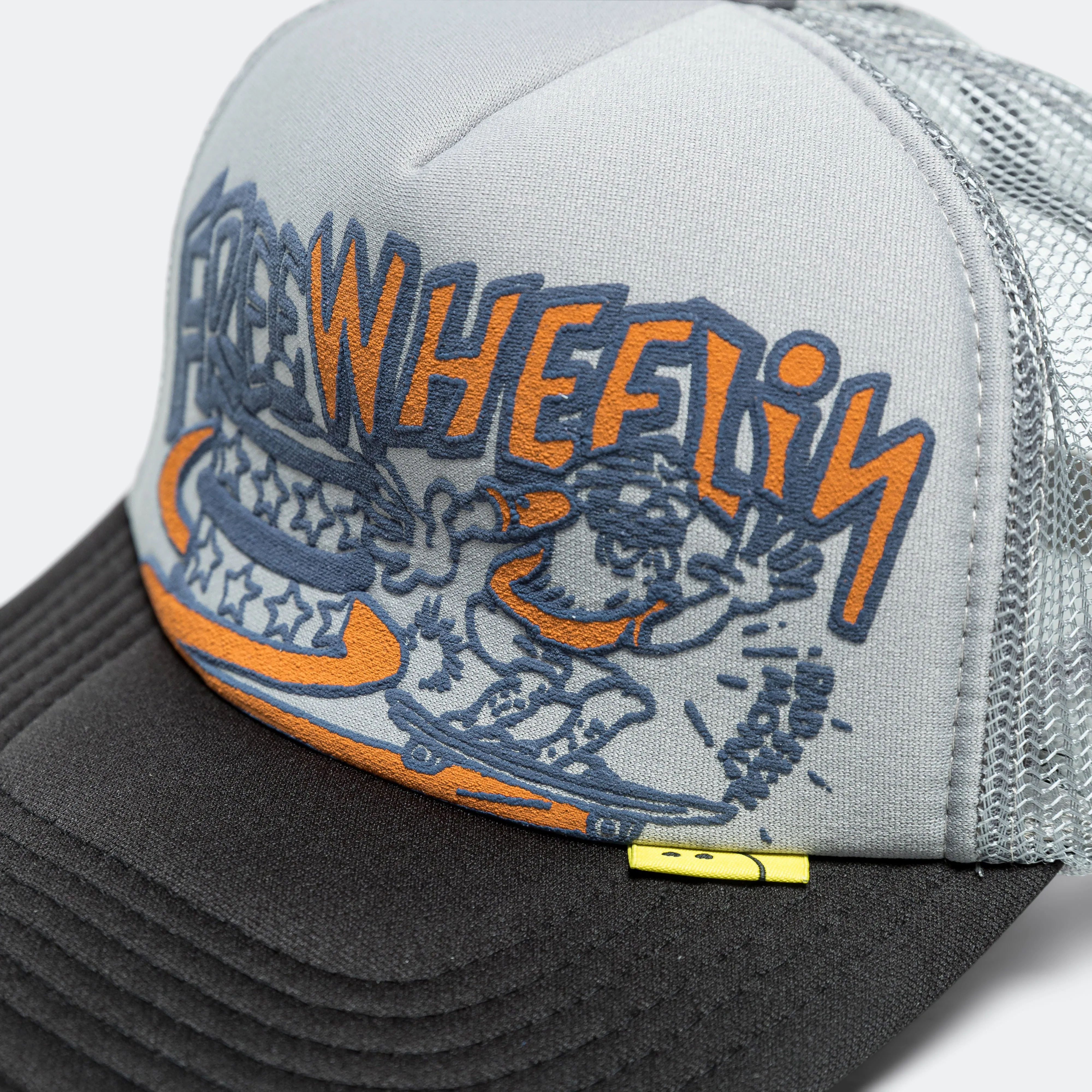 FREE WHEELIN' Trucker Cap - Grey/Black