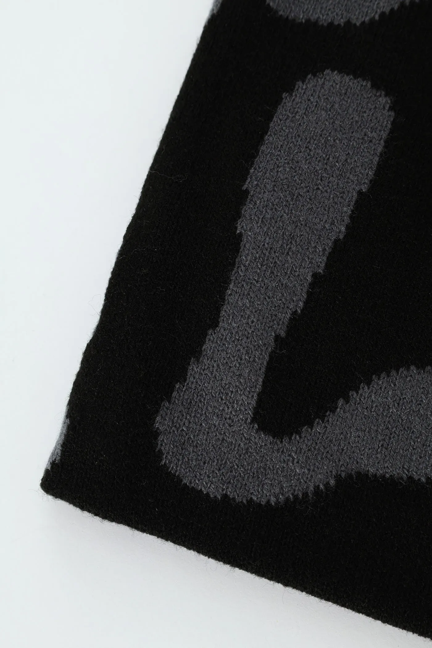 Jacquard Beanie - Black