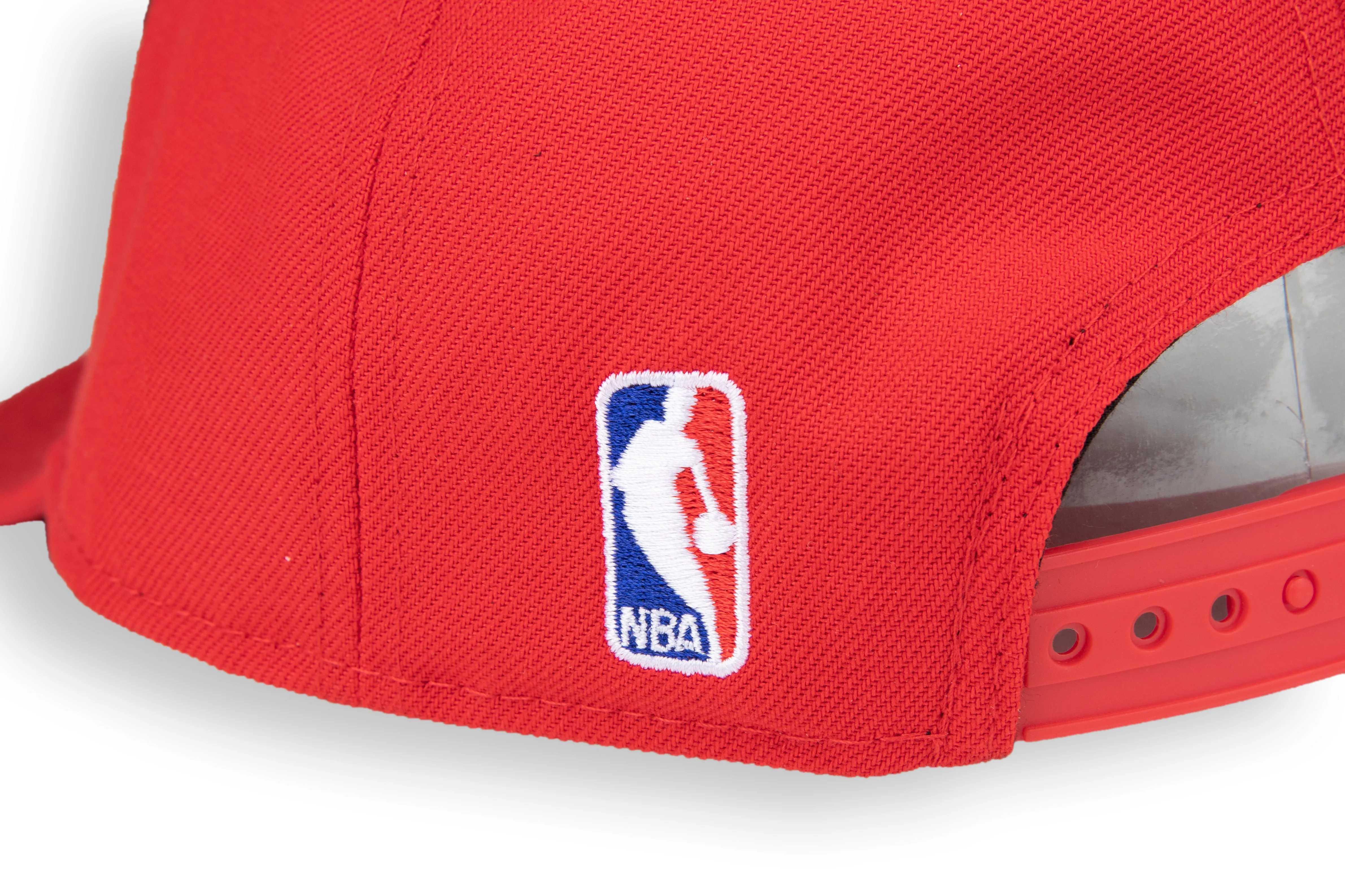 NBA Embroidered Curved Cap - Bulls