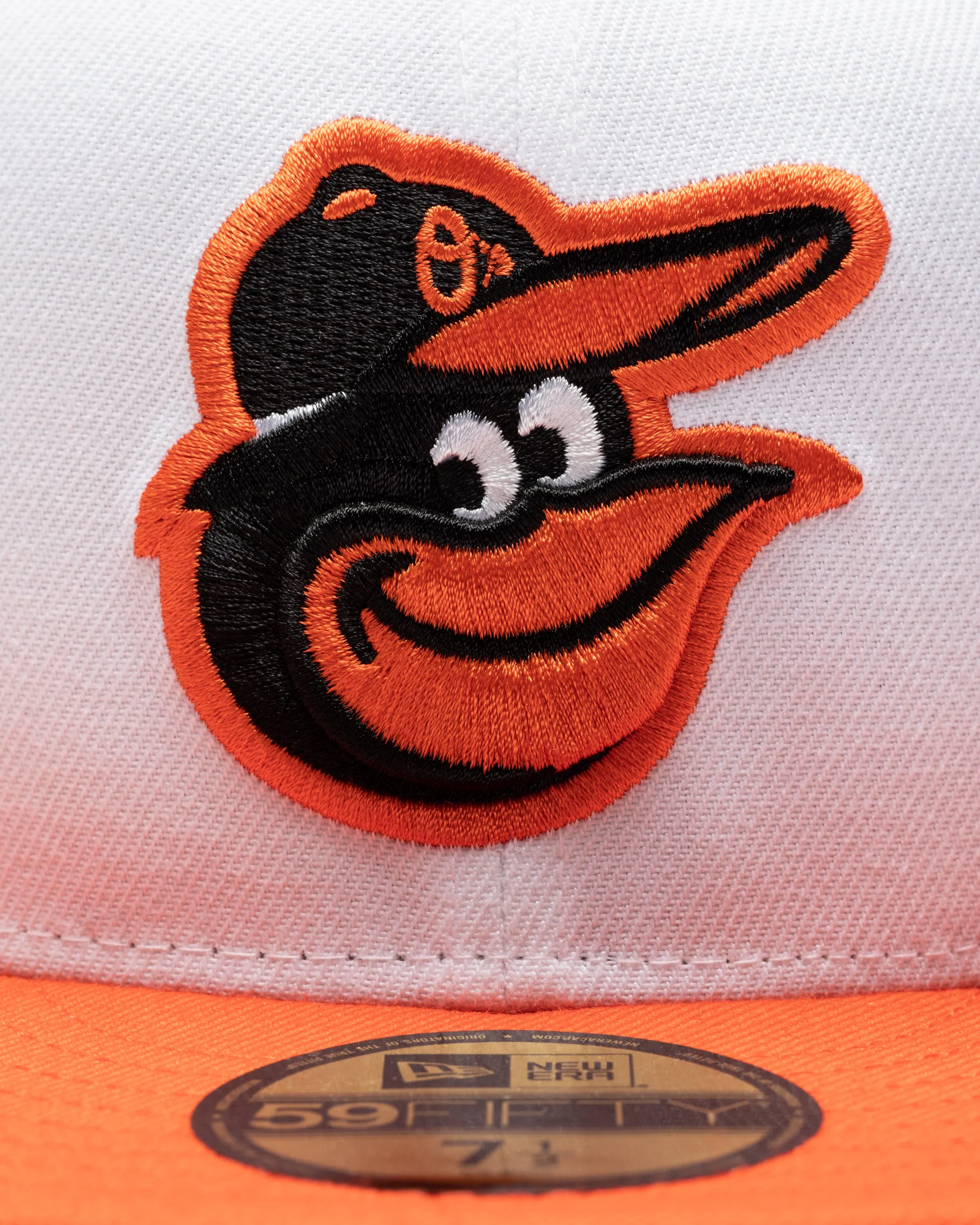UNDEFEATED X NE X MLB FITTED - BALTIMORE ORIOLES
