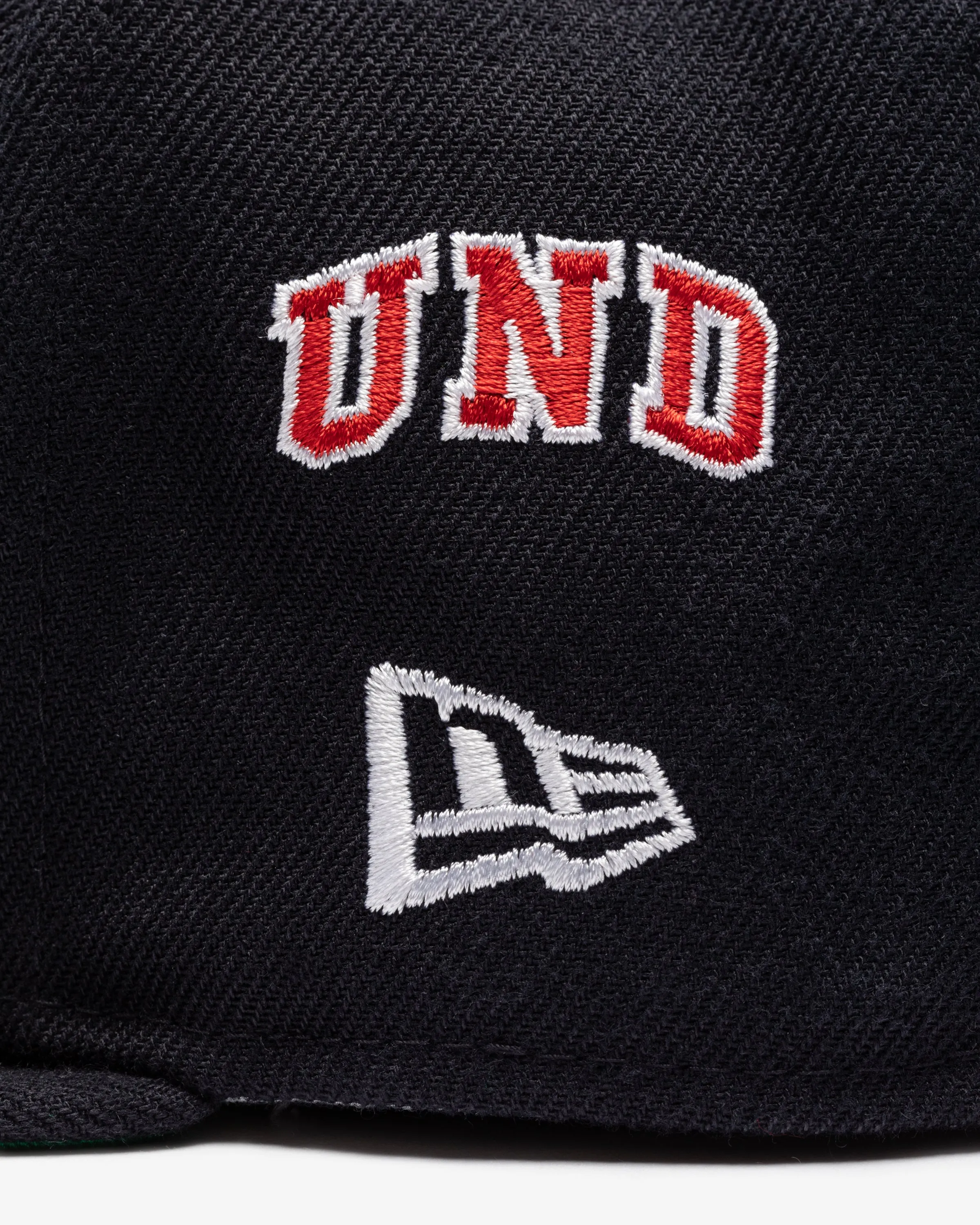 UNDEFEATED X NE X MLB FITTED - MINNESOTA TWINS