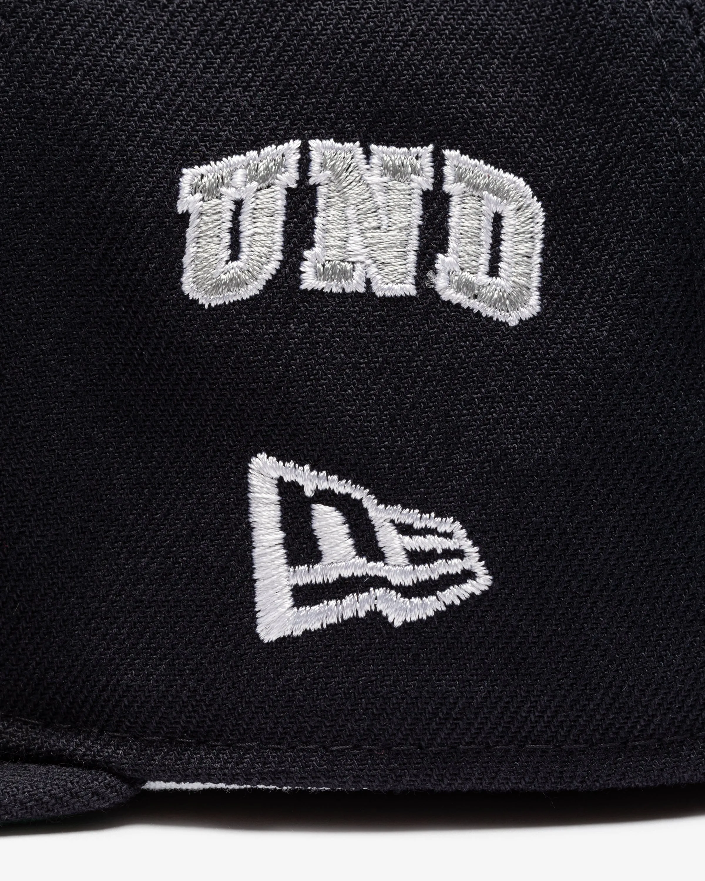 UNDEFEATED X NE X MLB FITTED - NEW YORK YANKEES