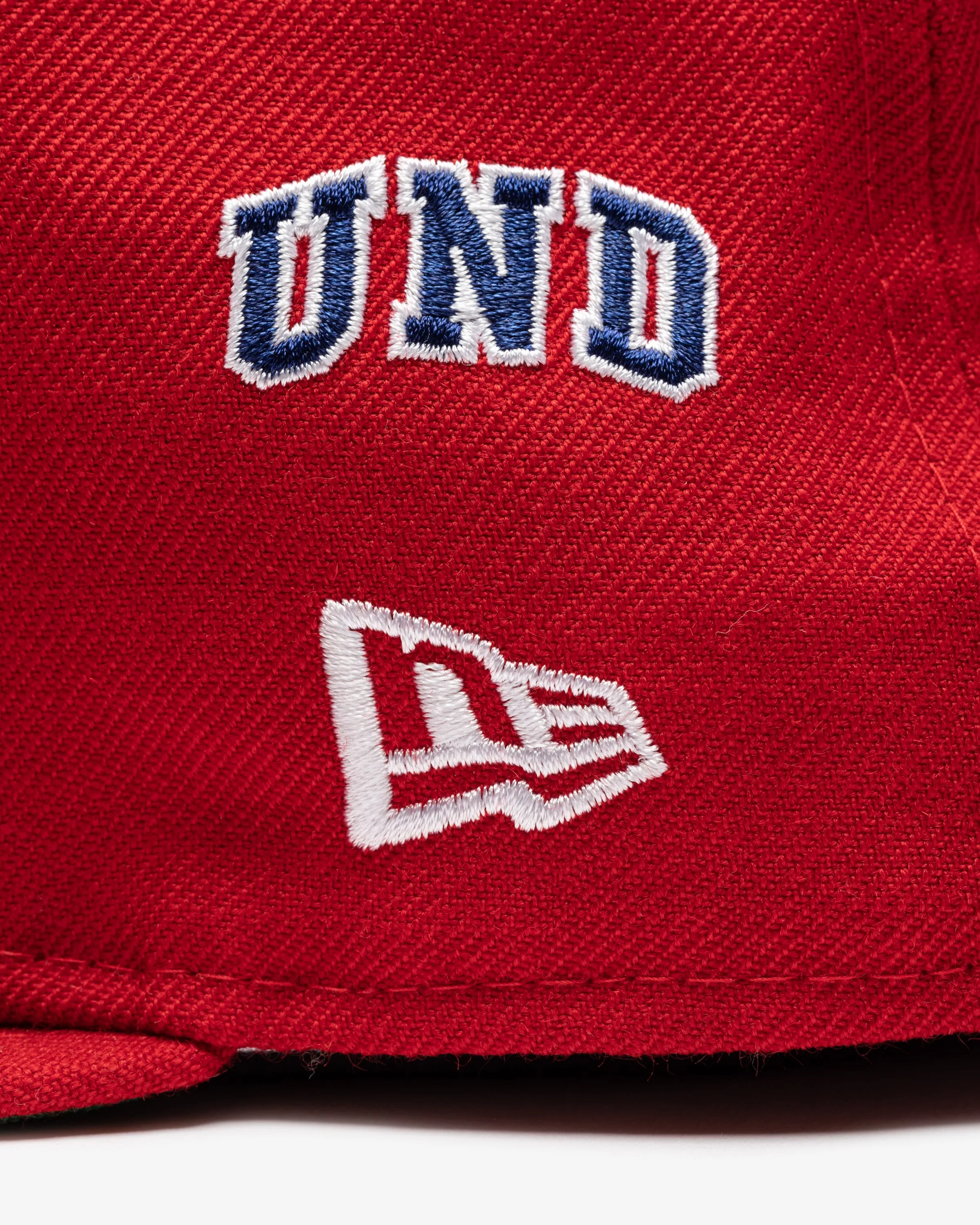 UNDEFEATED X NE X MLB FITTED - PHILADELPHIA PHILLIES